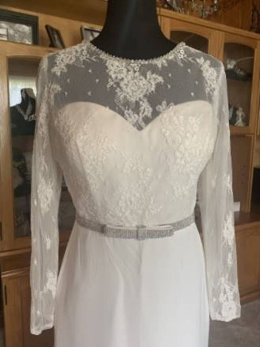 ey16242iv-close-ivory-custom-made-wedding-gown-eternally-yours
